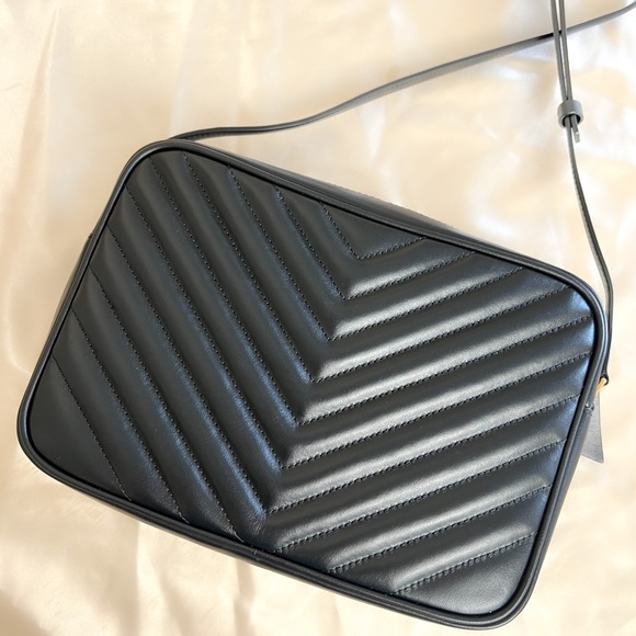 🩷SOLD🩷Yves Saint Laurent Lou Camera Bag - Picture 9 of 16